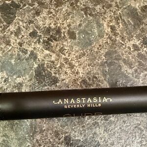 Anastasia Beverly Hills Shadow Stick